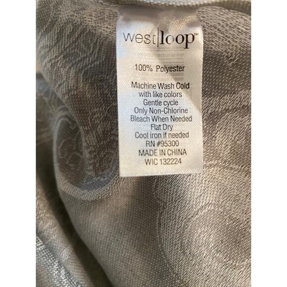 West Loop Polyester Womens Scarf Gray Floral with Fringe 27" x 74" - Picture 7 of 8